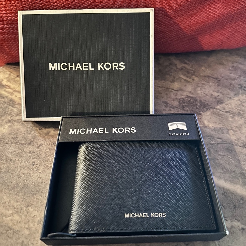 MK Michael Kors Men’s Leather SLIM BIFOLD WALLET NWT